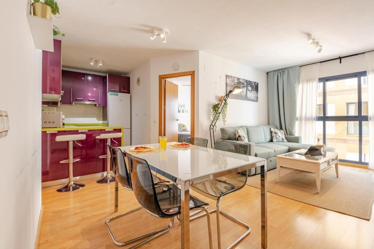 Explore From A Moderm Apartamento